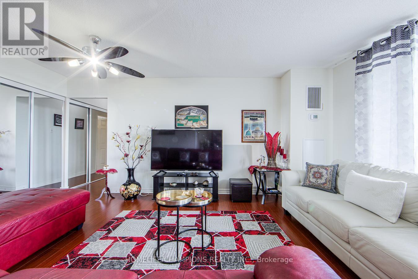 Photo 21 of 804 301 Prudential Drive S, Toronto ON