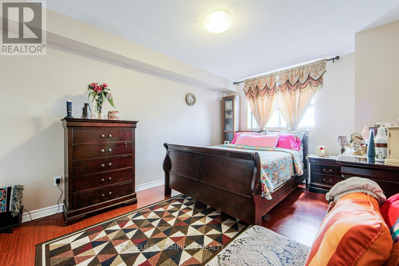 Photo 23 of 804 301 Prudential Drive S, Toronto ON
