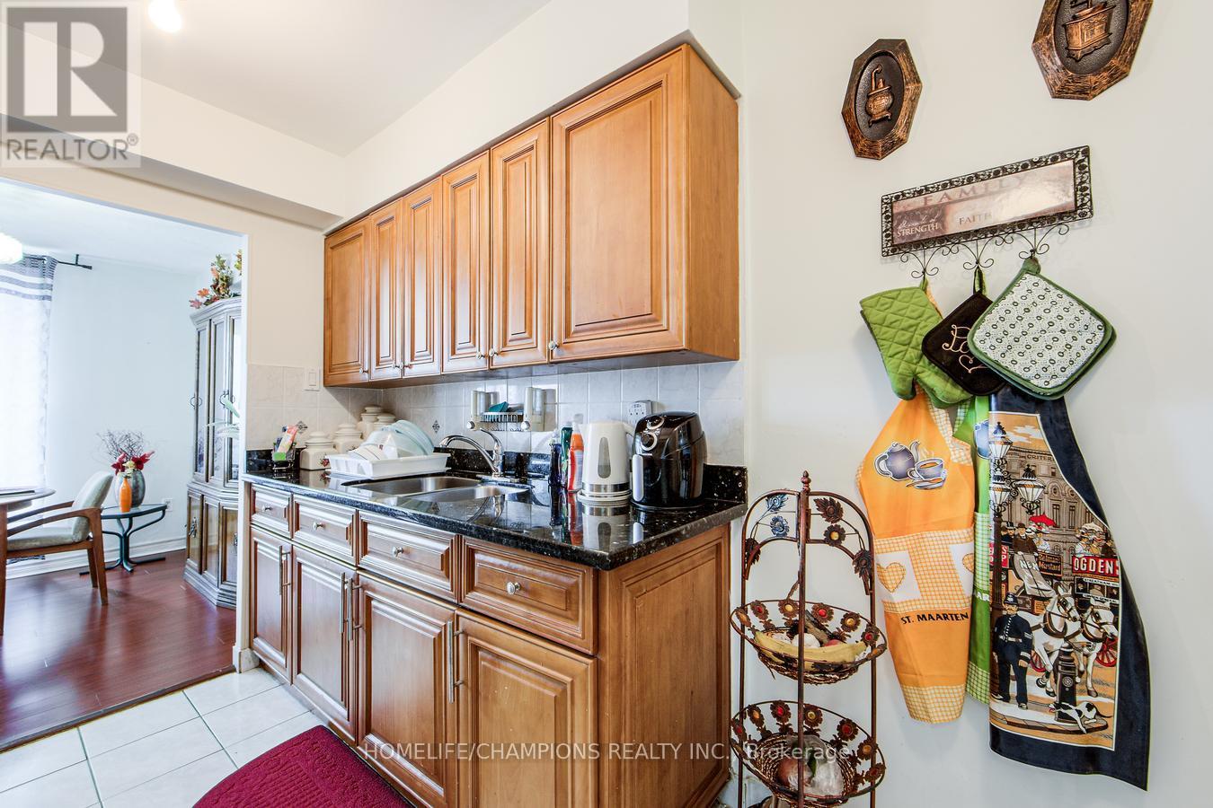 Photo 14 of 804 301 Prudential Drive S, Toronto ON