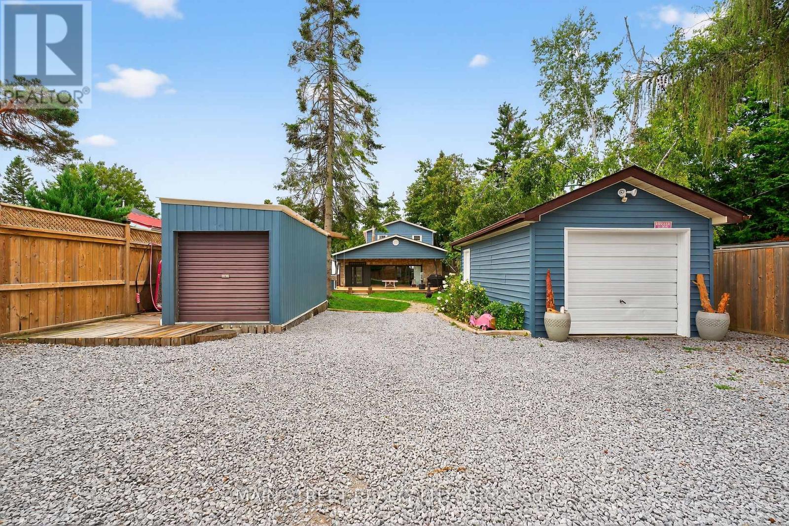 Photo 2 of 142 Cedar Beach Road, Brock ON