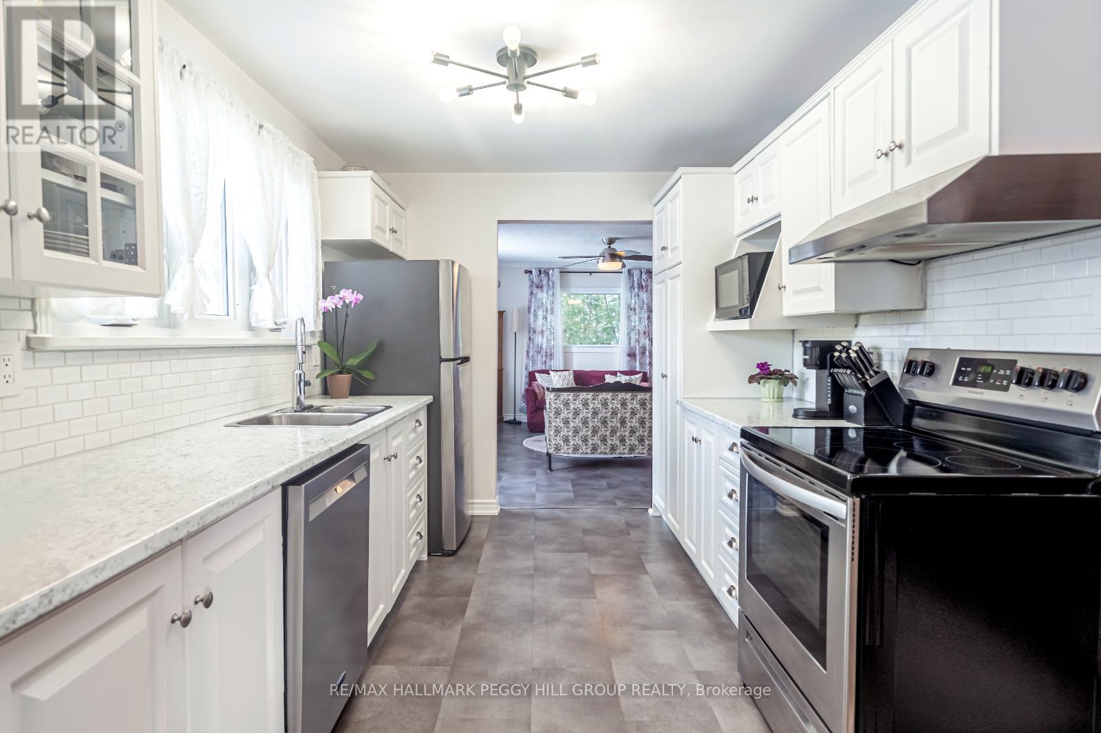Photo 6 of 759 Florence Road, Innisfil ON
