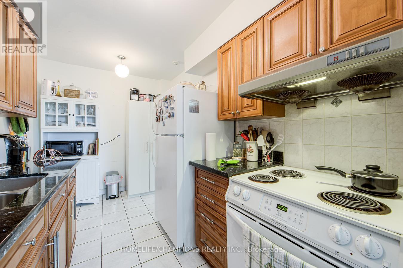 Photo 18 of 804 301 Prudential Drive S, Toronto ON