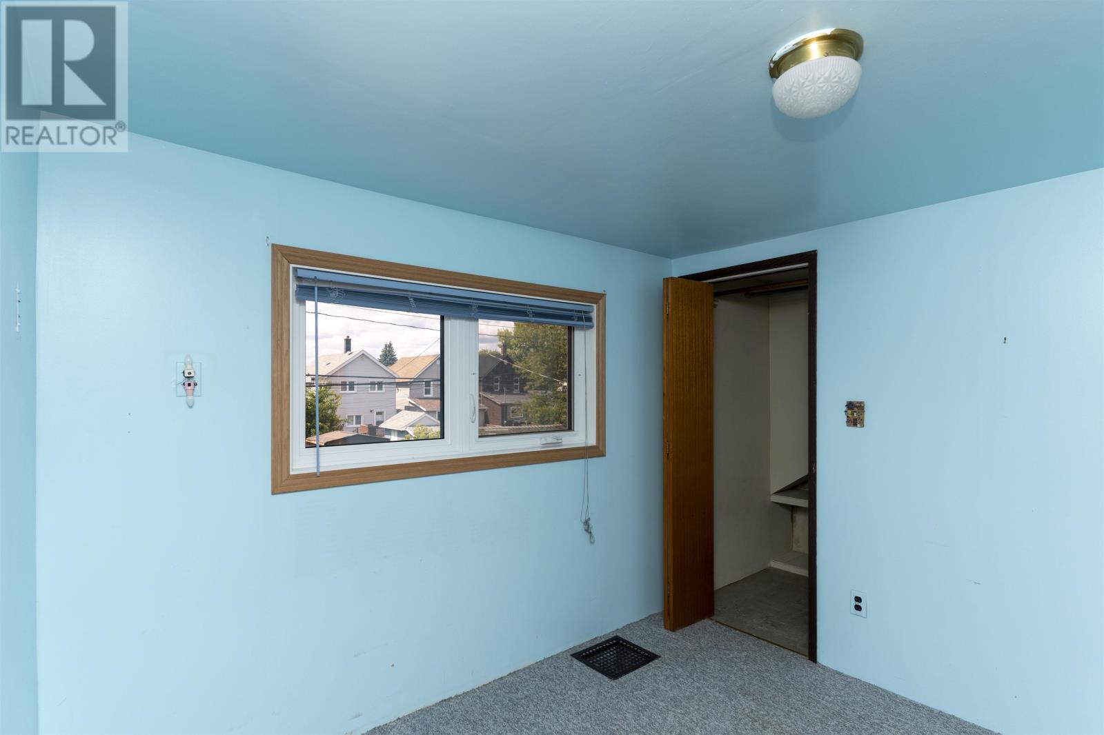 Photo 20 of 521 Prince Arthur Blvd, Thunder Bay ON