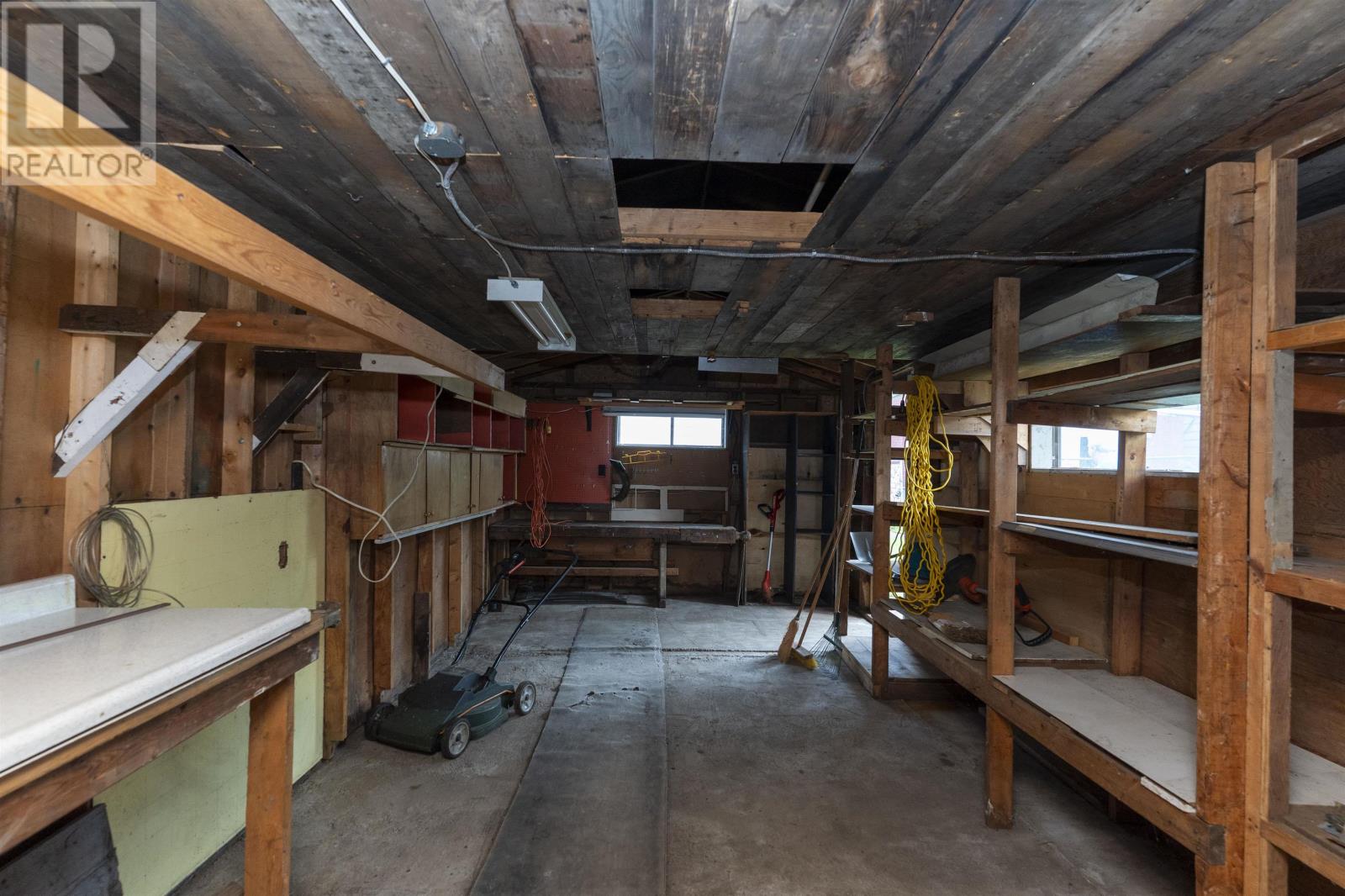 Photo 34 of 521 Prince Arthur Blvd, Thunder Bay ON