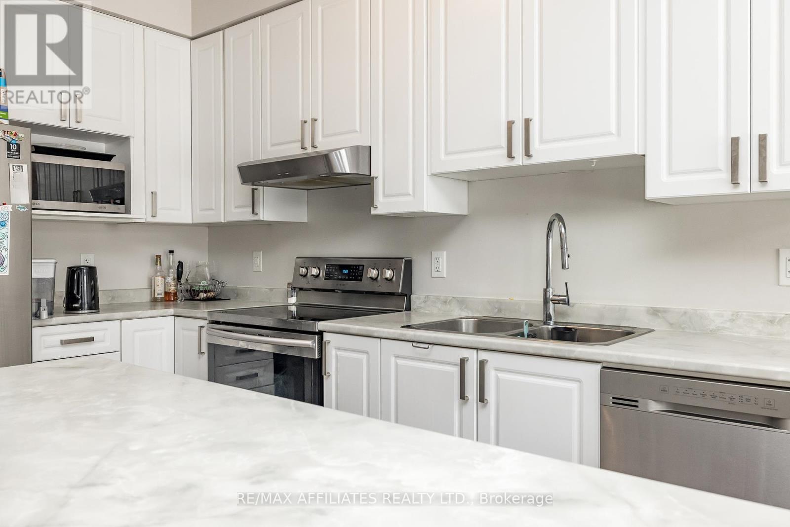 Photo 12 of 310 Livery Street, Ottawa ON