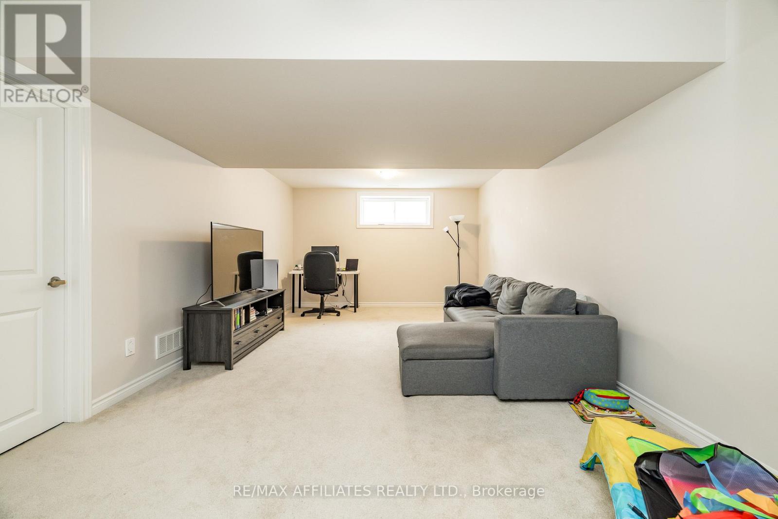 Photo 30 of 310 Livery Street, Ottawa ON