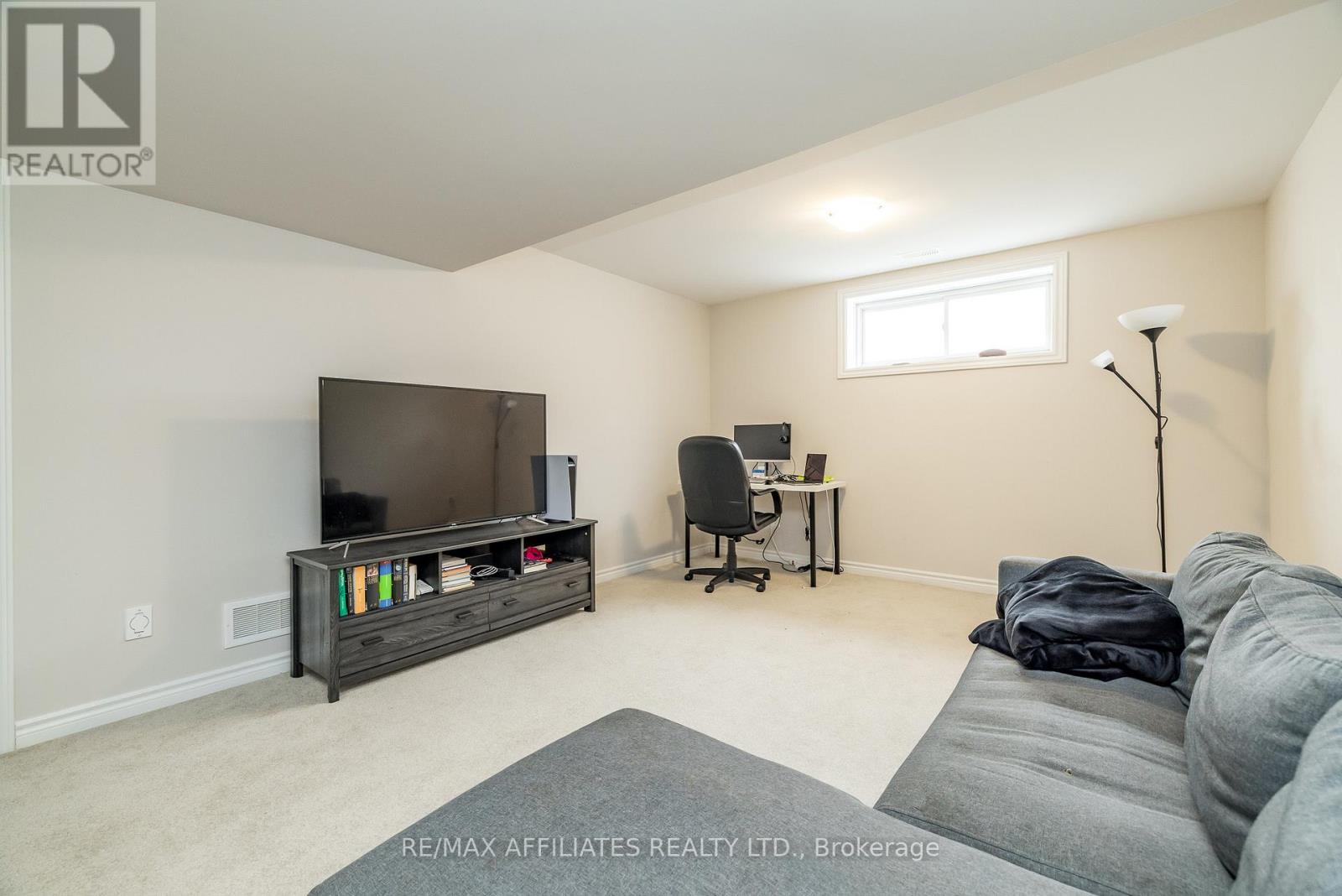 Photo 32 of 310 Livery Street, Ottawa ON