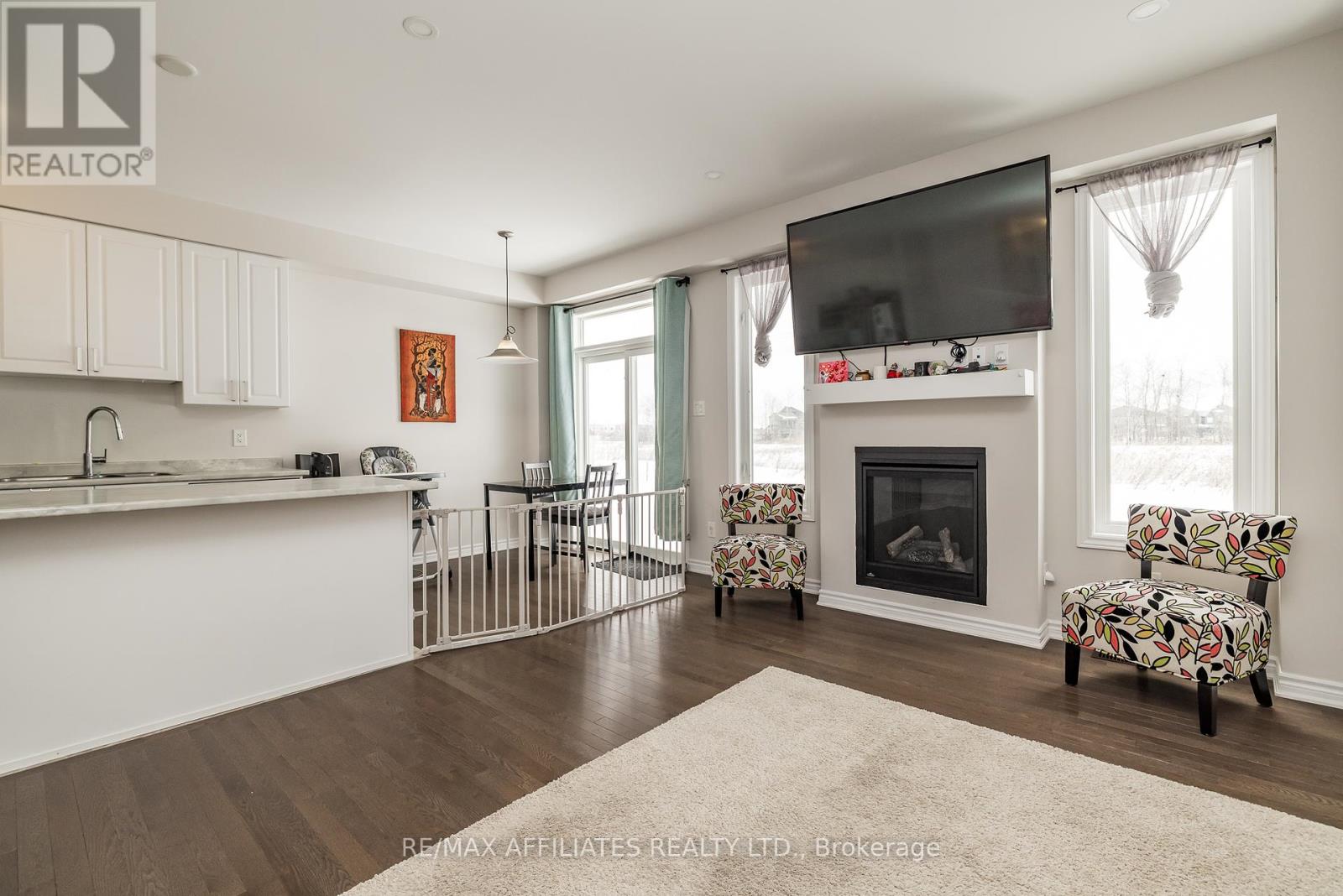 Photo 9 of 310 Livery Street, Ottawa ON