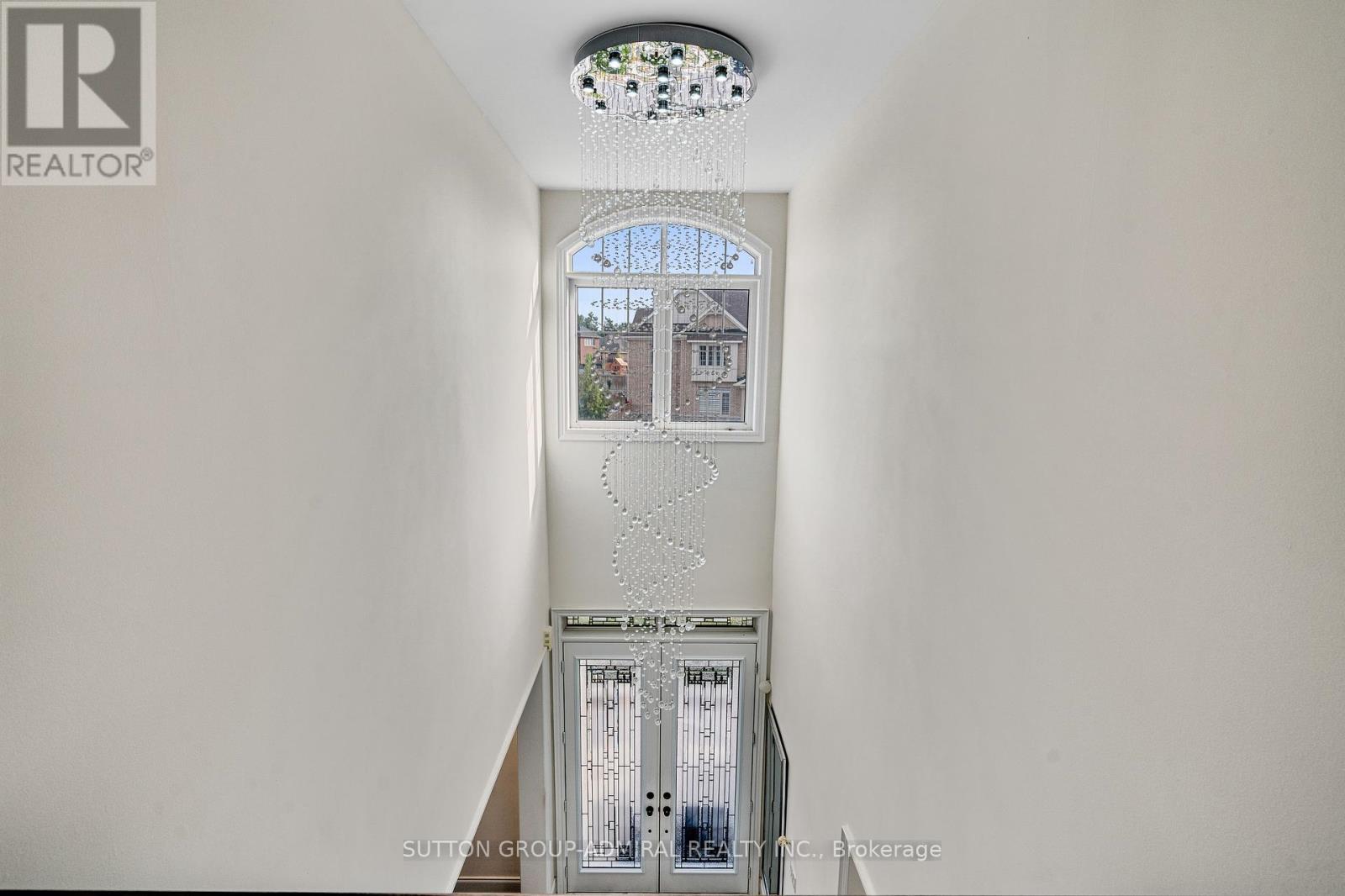 Photo 32 of 1 Redmond Crescent, Springwater ON