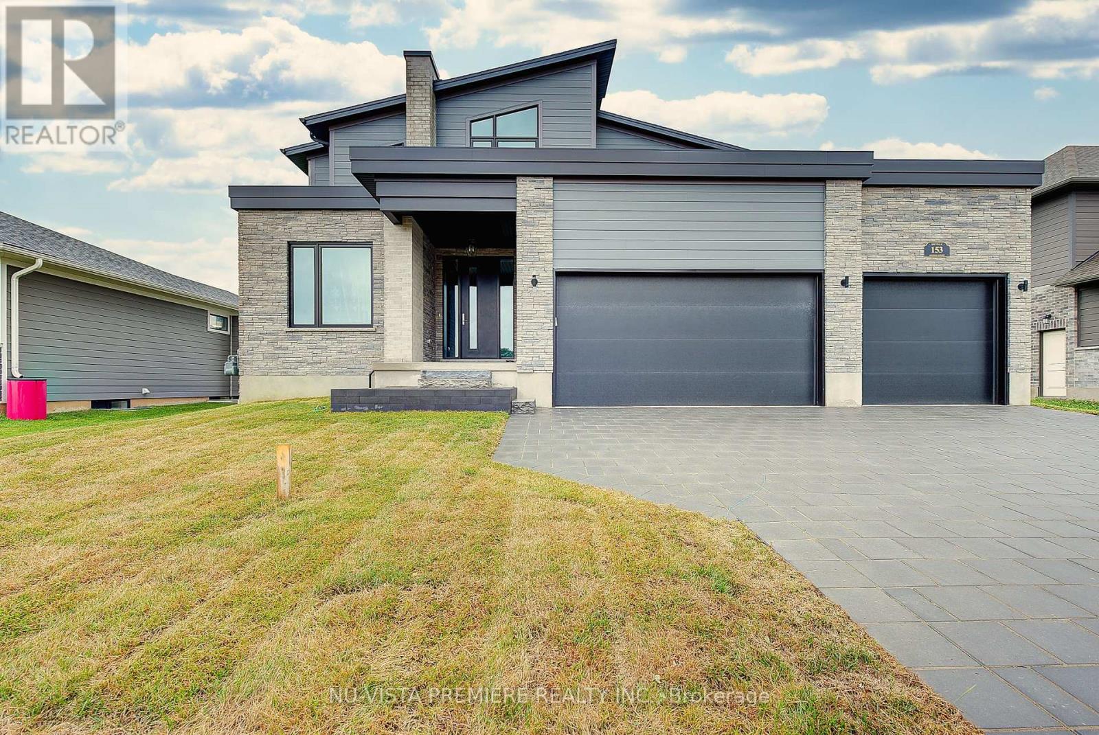 153 MCLEOD STREET, North Middlesex (Parkhill), Ontario