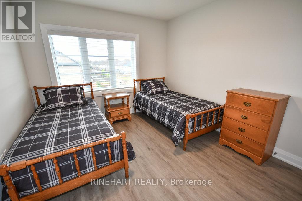 Photo 16 of 2317 Callingham Drive, London North ON