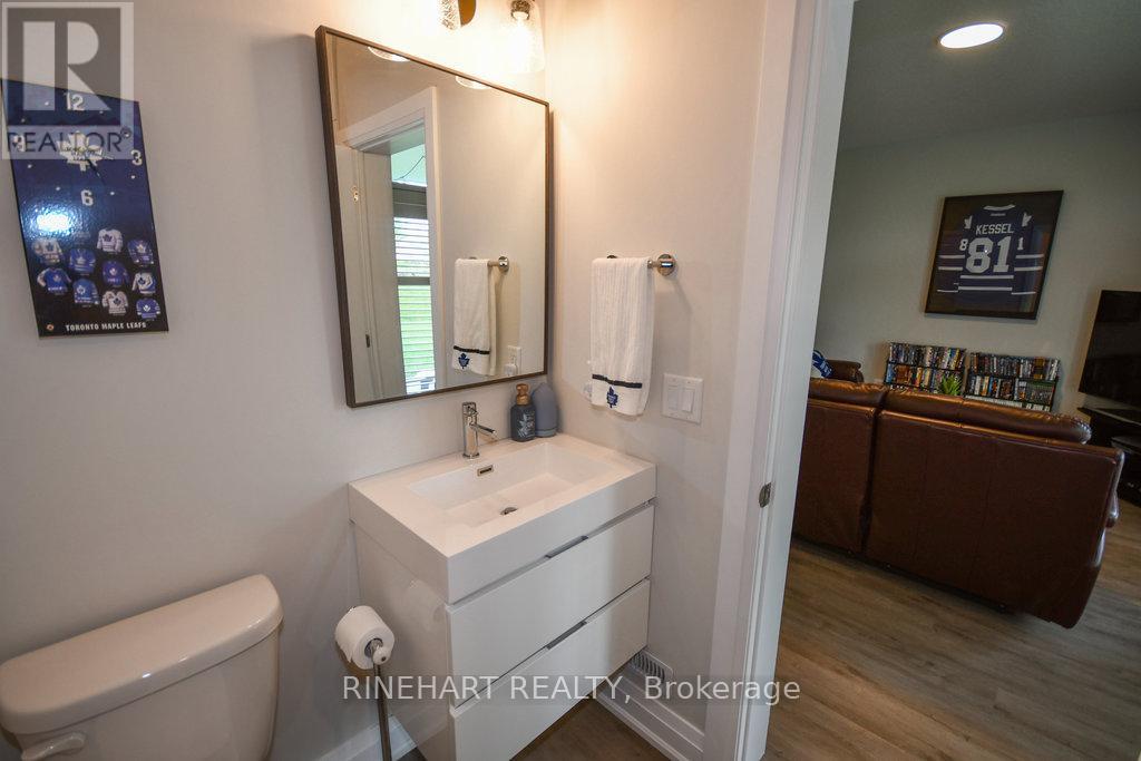 Photo 5 of 2317 Callingham Drive, London North ON