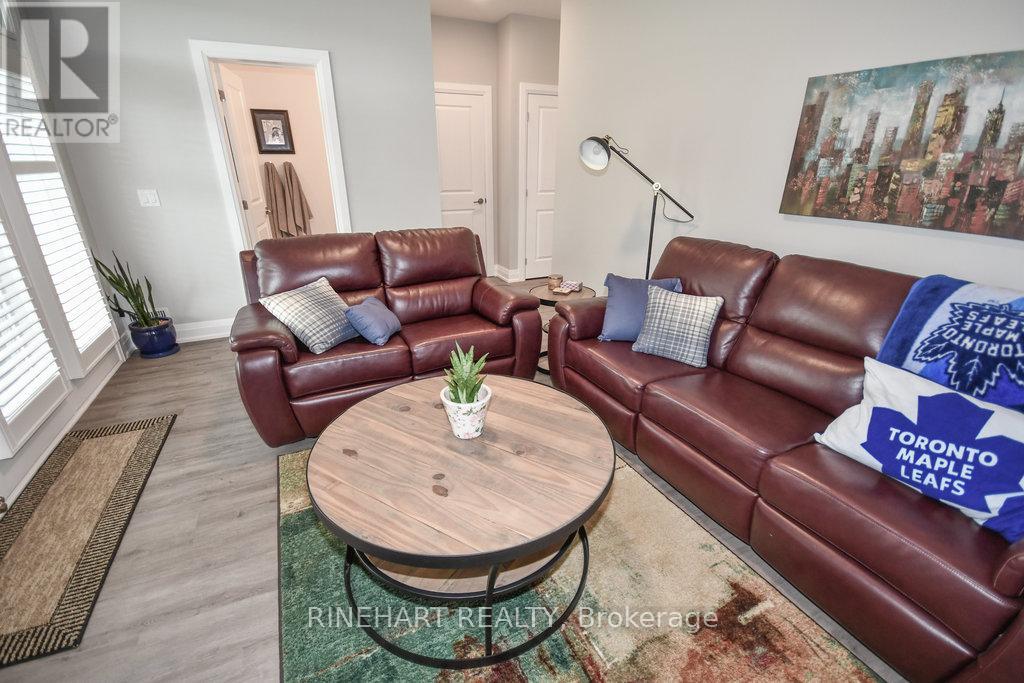 Photo 7 of 2317 Callingham Drive, London North ON