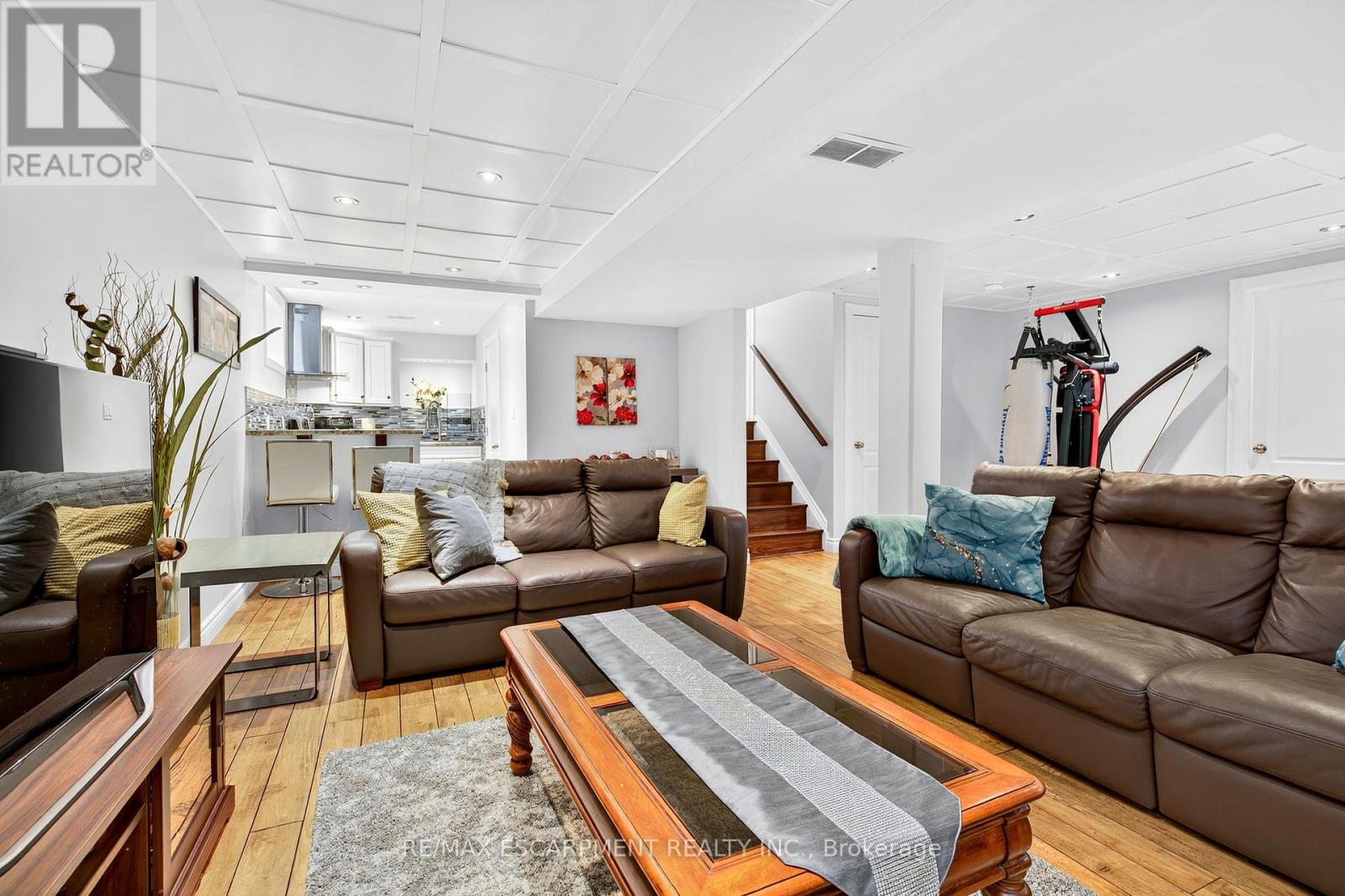 Photo 34 of 39 Wilbur Drive, Hamilton ON