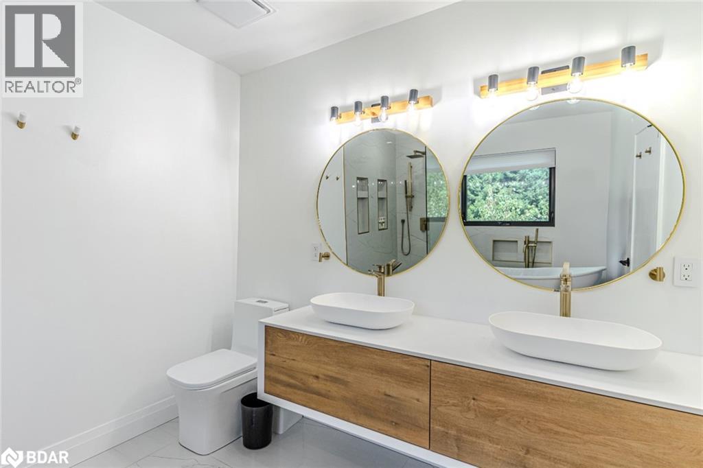 Photo 11 of 20 Hillview Crescent, Midhurst ON