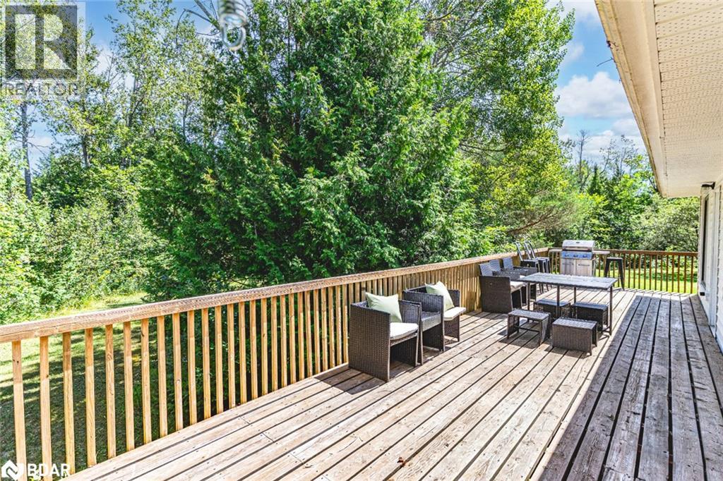 Photo 23 of 20 Hillview Crescent, Midhurst ON