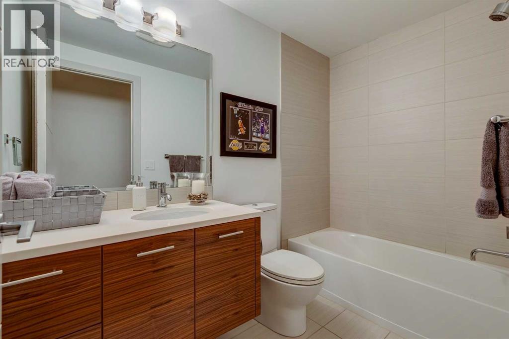 Single Family House for Sale in   Street NW Hillhurst Calgary 