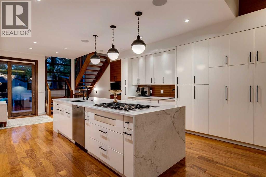 Single Family House for Sale in   Street NW Hillhurst Calgary 