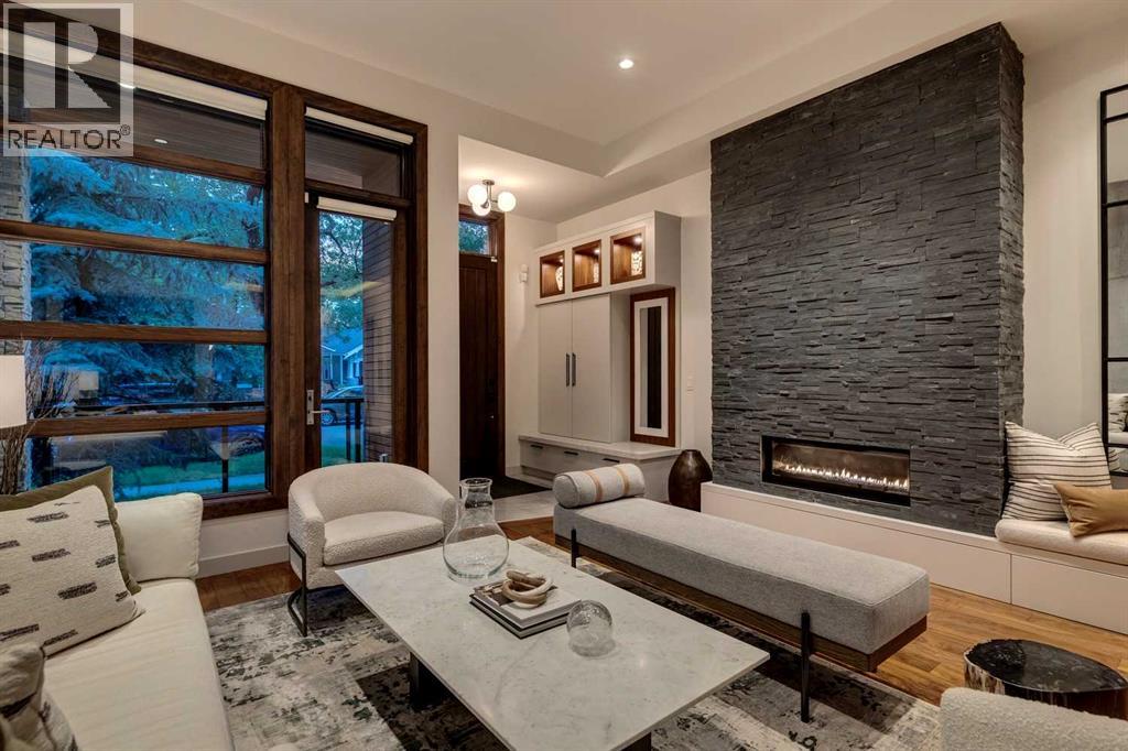 Single Family House for Sale in   Street NW Hillhurst Calgary 