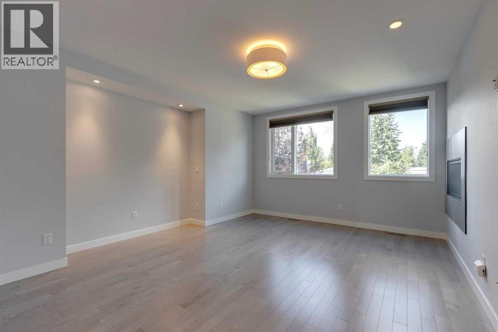 Single Family House for Sale in   Street NW Banff Trail Calgary 