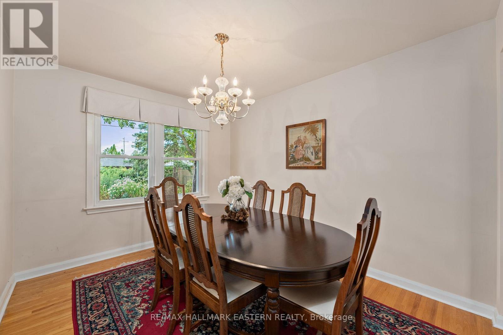 Photo 11 of 883 Kensington Drive, Peterborough ON