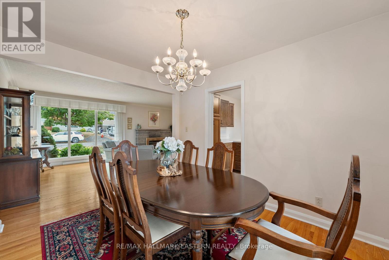 Photo 12 of 883 Kensington Drive, Peterborough ON