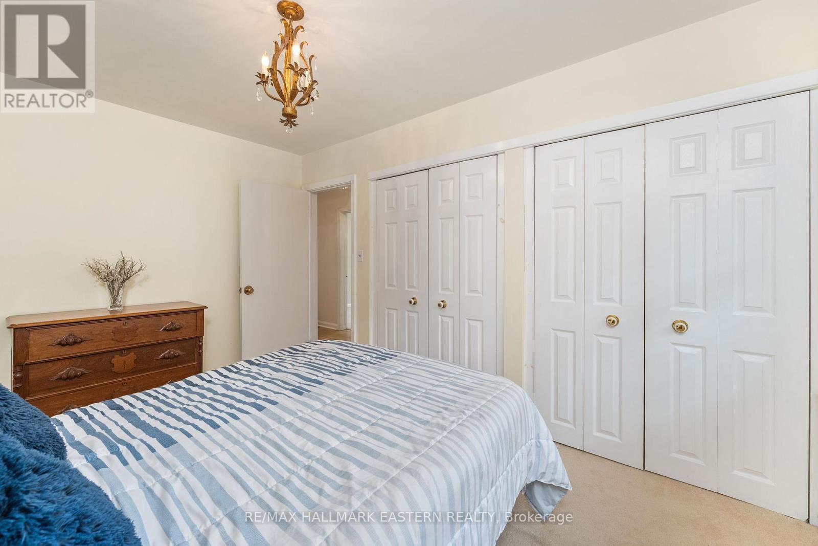 Photo 23 of 883 Kensington Drive, Peterborough ON