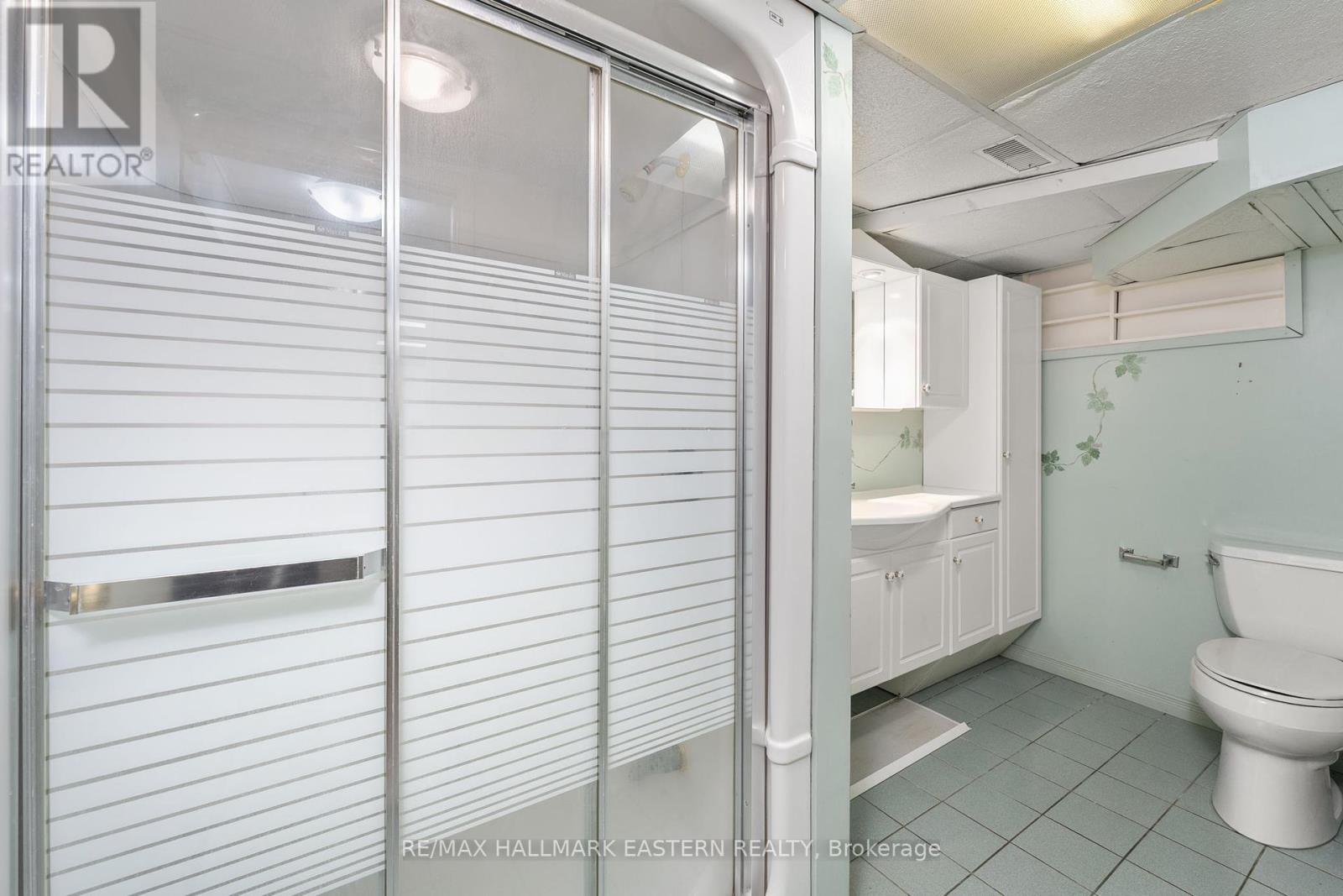 Photo 33 of 883 Kensington Drive, Peterborough ON