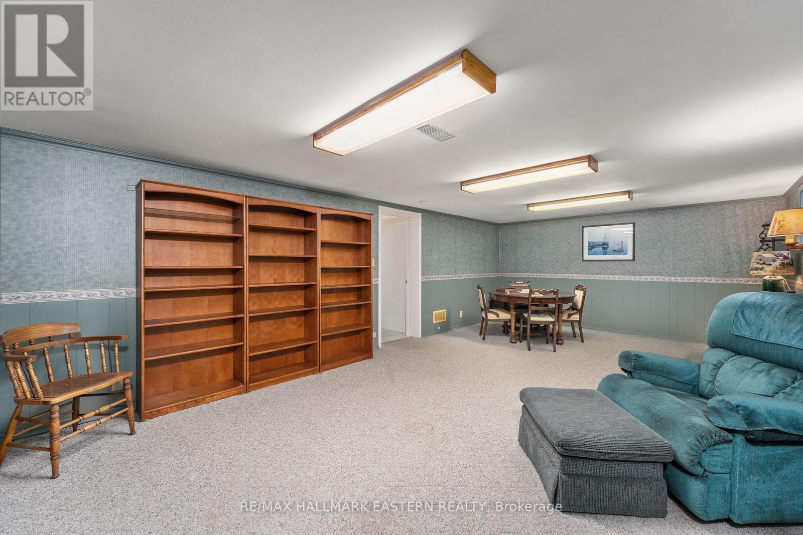 Photo 35 of 883 Kensington Drive, Peterborough ON