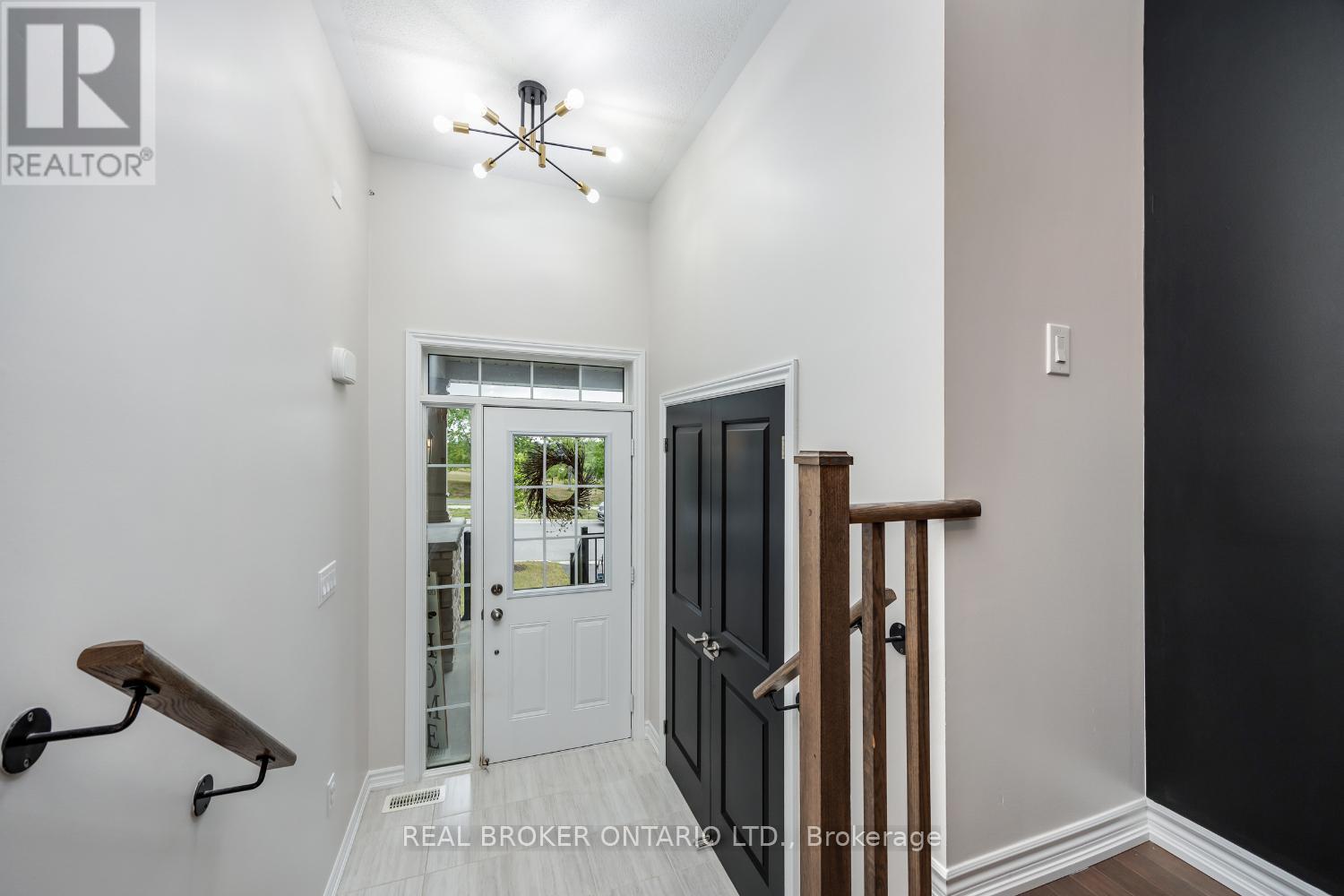 Photo 5 of 48 Highlands Boulevard, Cavan Monaghan ON