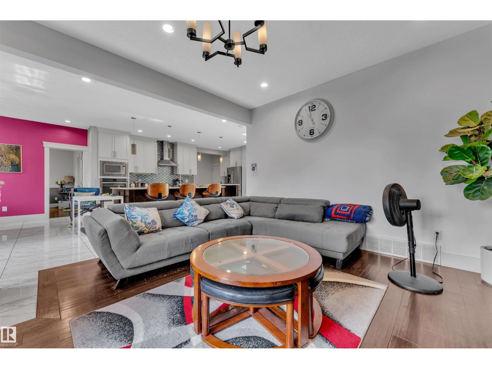 Photo 12 of 1273 Adamson Dr Sw, Edmonton AB