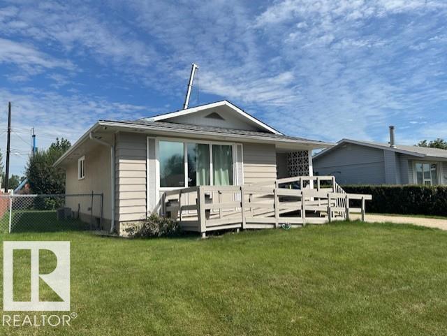 Photo 1 of 3512 114 Av Nw, Edmonton AB