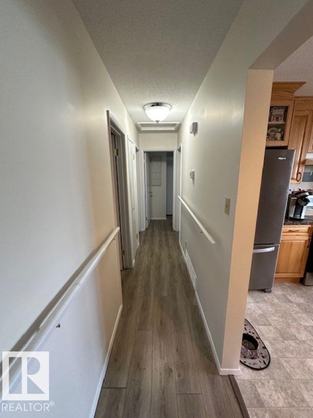 Photo 10 of 3512 114 Av Nw, Edmonton AB