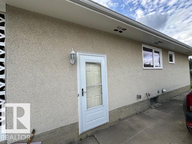 Photo 4 of 3512 114 Av Nw, Edmonton AB