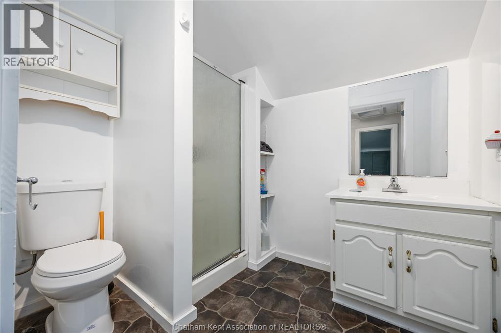 Photo 10 of 1130 Elizabeth Street, Wallaceburg ON