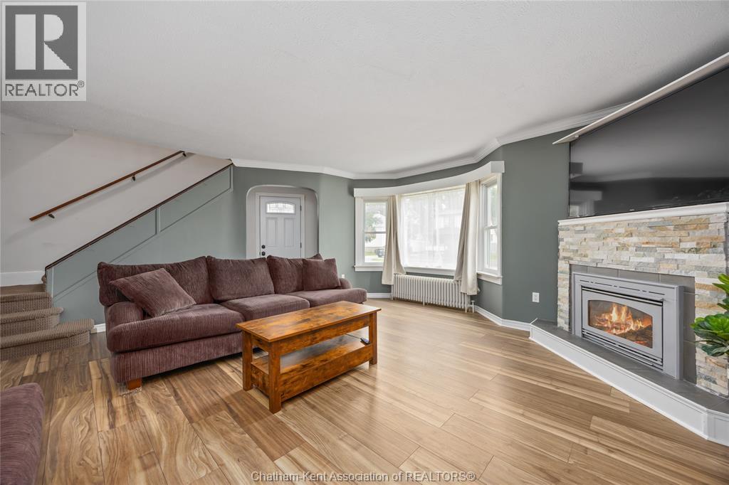 Photo 4 of 1130 Elizabeth Street, Wallaceburg ON