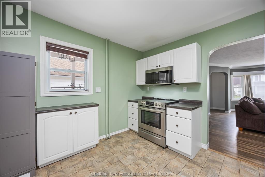 Photo 7 of 1130 Elizabeth Street, Wallaceburg ON
