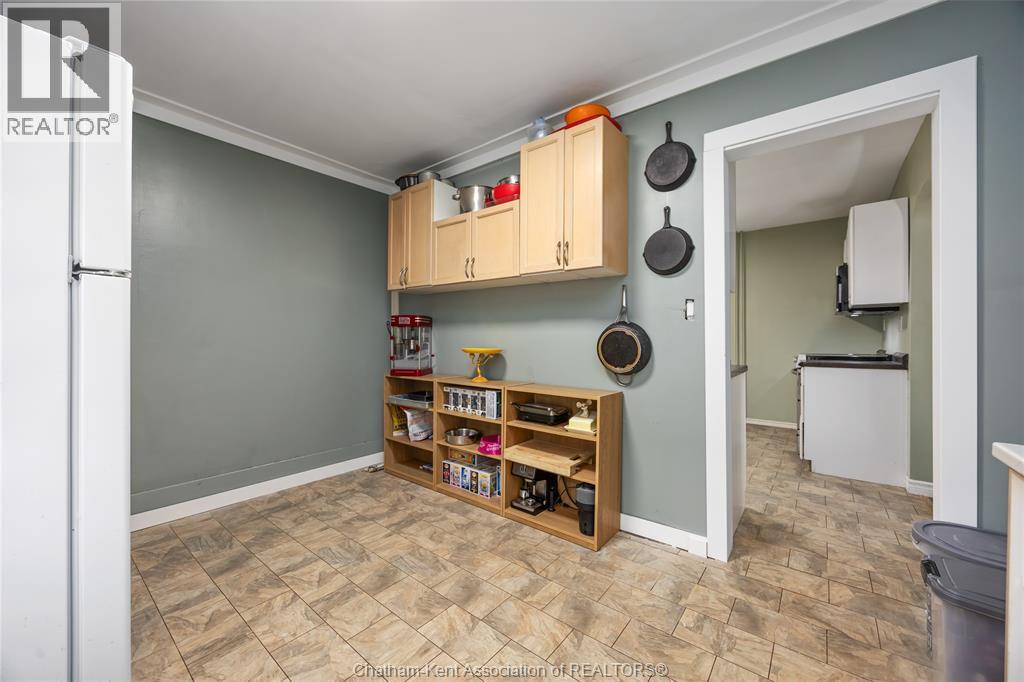 Photo 9 of 1130 Elizabeth Street, Wallaceburg ON