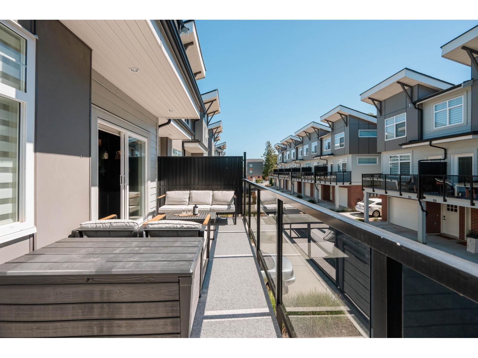 Photo 33 of 9 22334 48 Avenue, Langley BC