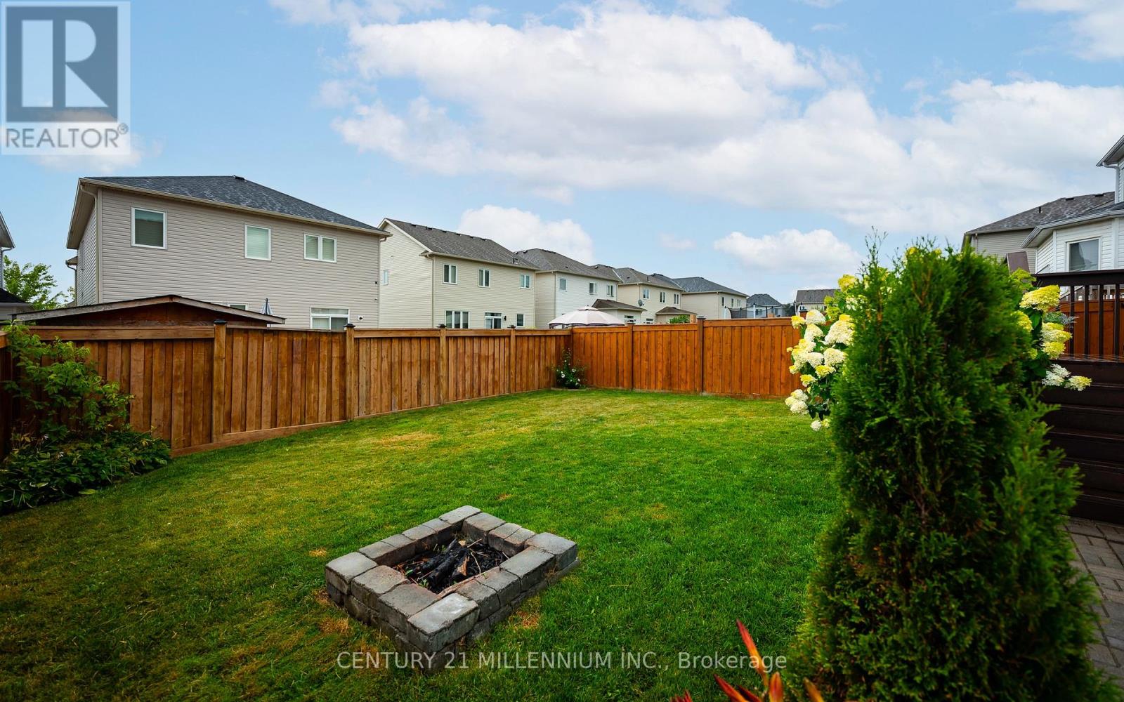 Photo 33 of 521 Brett Street, Shelburne ON