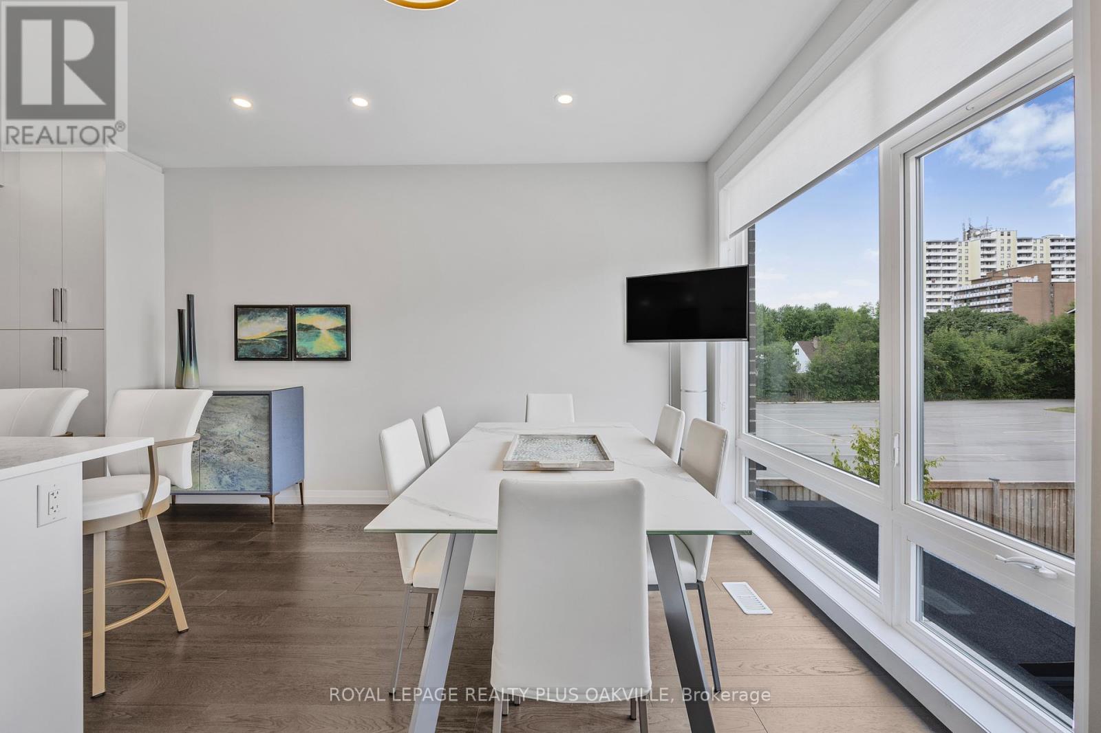 Photo 14 of 18 270 Melvin Avenue, Hamilton ON