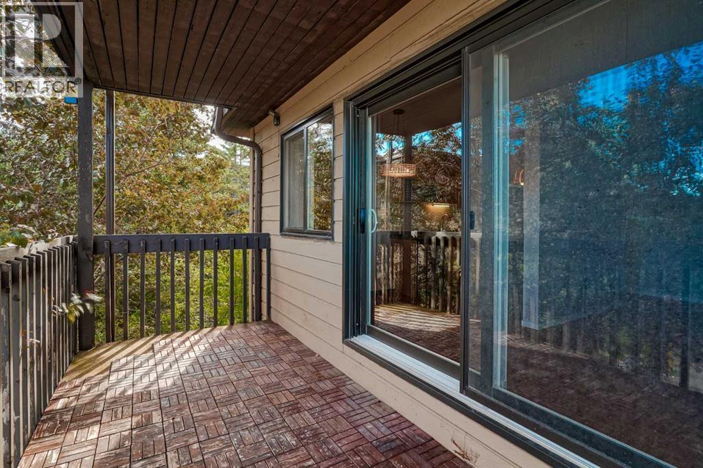 Photo 11 of 72 3519 49 Street Nw, Calgary AB
