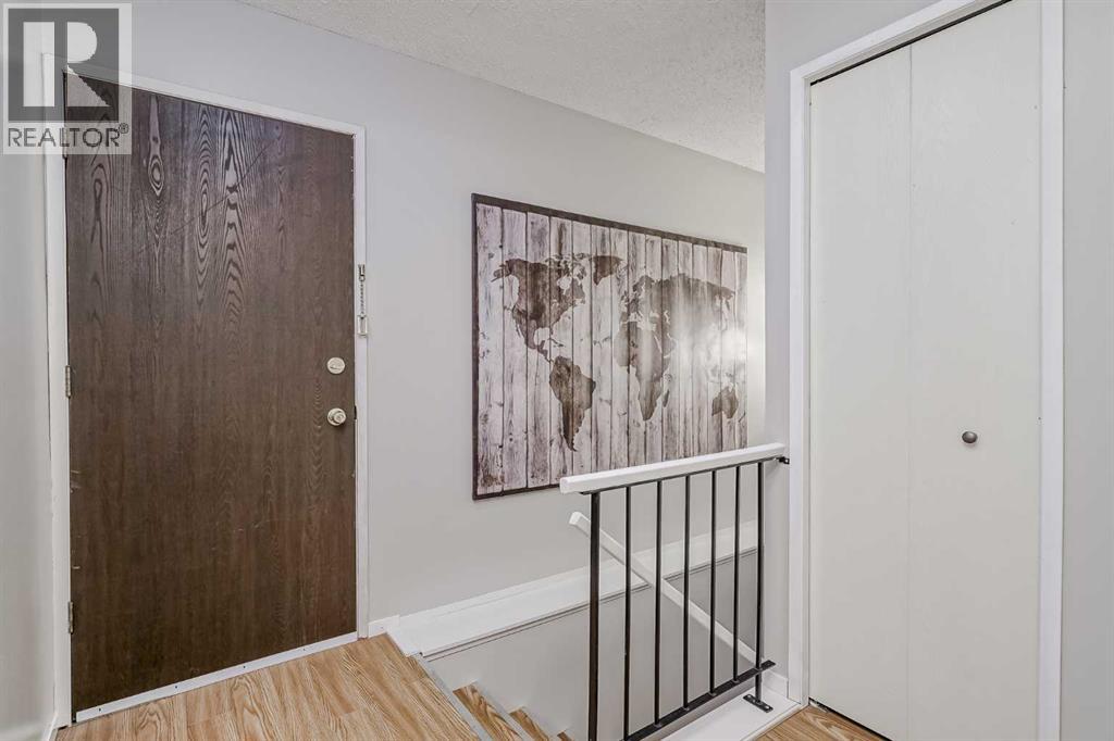 Photo 17 of 72 3519 49 Street Nw, Calgary AB