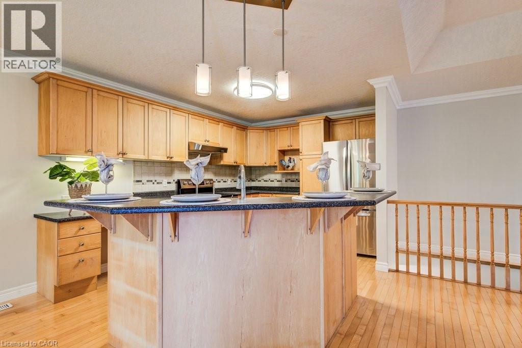 Photo 15 of 670 Salzburg Drive, Waterloo ON