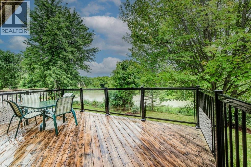 Photo 28 of 670 Salzburg Drive, Waterloo ON