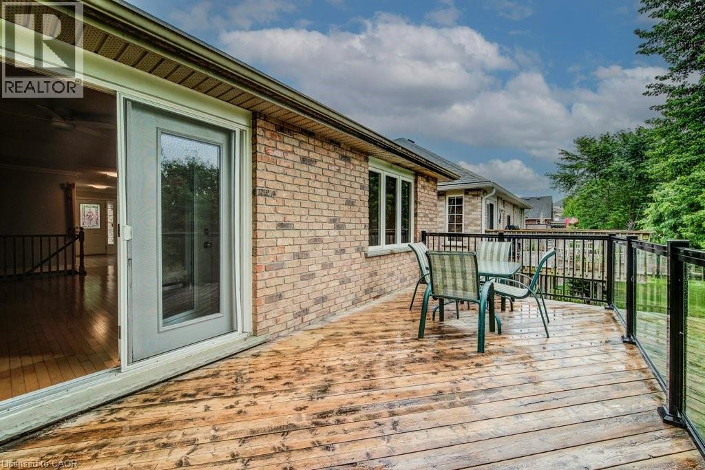 Photo 29 of 670 Salzburg Drive, Waterloo ON