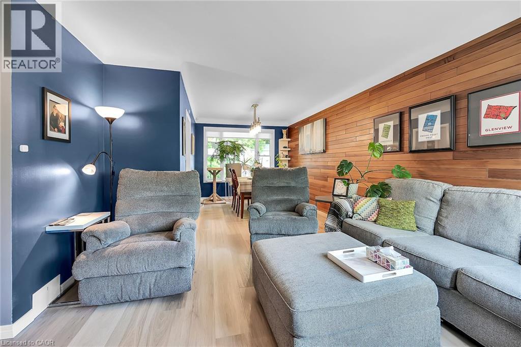 Photo 10 of 304 Glenholme Avenue, Hamilton ON