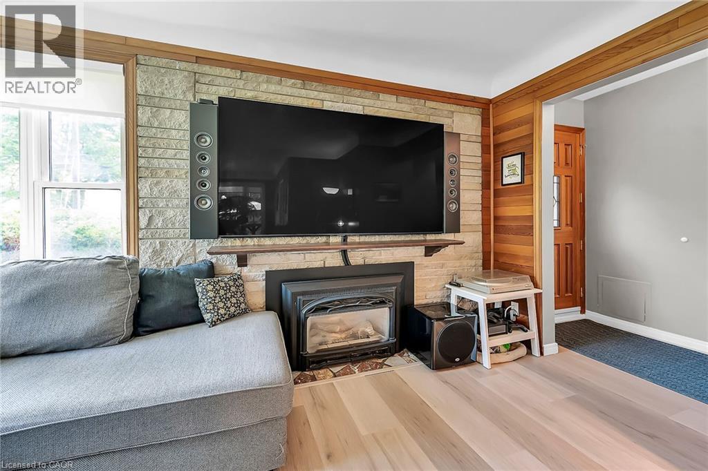 Photo 12 of 304 Glenholme Avenue, Hamilton ON