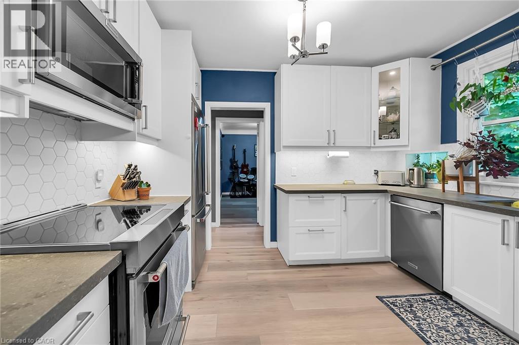 Photo 17 of 304 Glenholme Avenue, Hamilton ON
