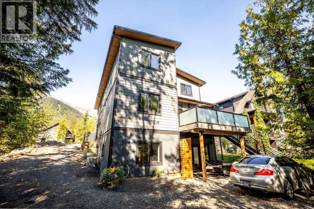 Photo 77 of 4600 Alpine Way, Fernie BC